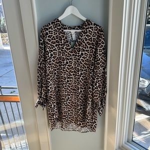 H&M V-Neck Shirtdress